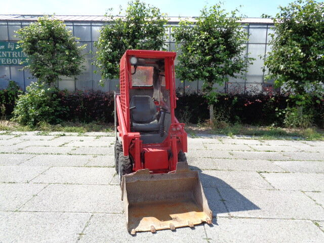 Máy xúc lật đa năng Gehl 1640: hình 13 Máy xúc lật đa năng Gehl 1640: hình 13