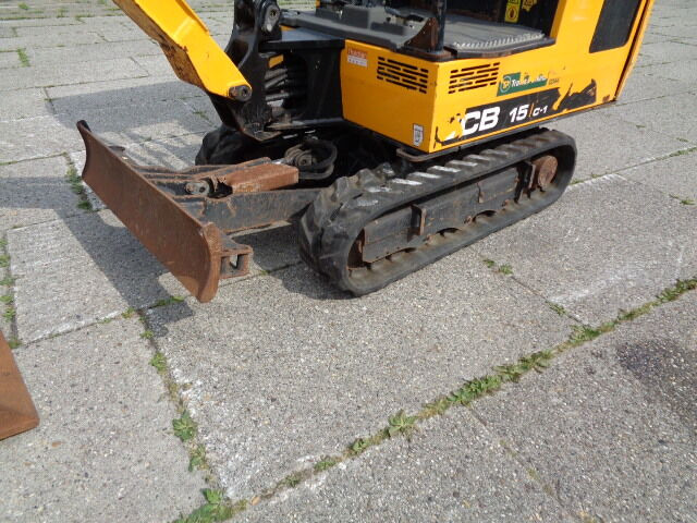JCB 15C-1 - Máy xúc mini: hình 3 JCB 15C-1 - Máy xúc mini: hình 3