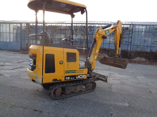 JCB 15C - Máy xúc mini: hình 3 JCB 15C - Máy xúc mini: hình 3