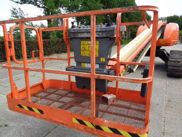 Xe nâng người hình viễn vọng kính JLG 600 SC: hình 16