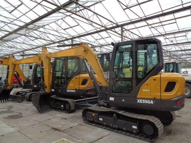 Kubota XE55GA - Máy xúc mini: hình 1 Kubota XE55GA - Máy xúc mini: hình 1