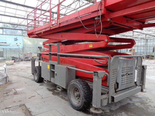 Skyjack SJ9250 - Máy nâng người hình kéo: hình 4 Skyjack SJ9250 - Máy nâng người hình kéo: hình 4