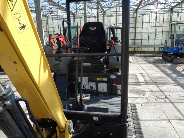 Máy xúc mini Yanmar SV22: hình 17