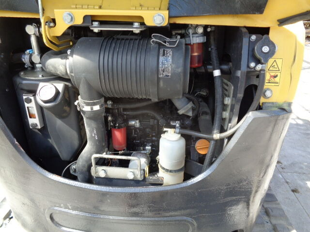 Yanmar SV22 - Máy xúc mini: hình 2 Yanmar SV22 - Máy xúc mini: hình 2