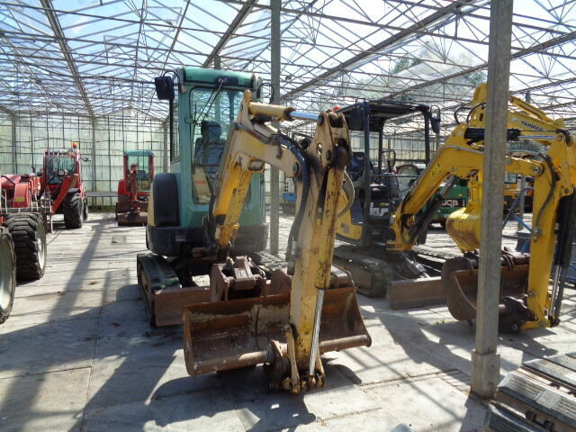 Yanmar VIO25-4 - Máy xúc mini: hình 3 Yanmar VIO25-4 - Máy xúc mini: hình 3