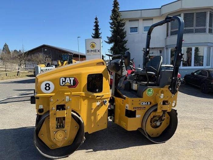 CAT CB4.0 - Máy lăn đường: hình 1 CAT CB4.0 - Máy lăn đường: hình 1