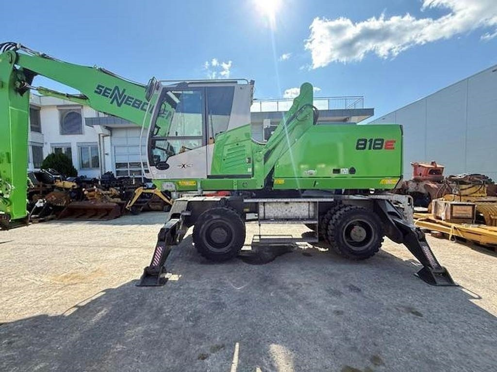 Sennebogen 818 E - Máy xúc: hình 3 Sennebogen 818 E - Máy xúc: hình 3