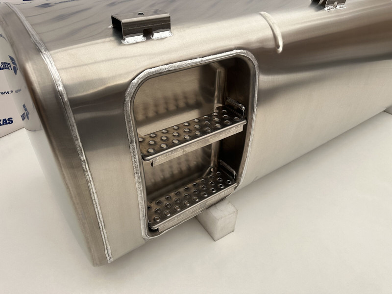 DAF New aluminum fuel tank 845L - Bình nhiên liệu cho Xe tải: hình 5 DAF New aluminum fuel tank 845L - Bình nhiên liệu cho Xe tải: hình 5