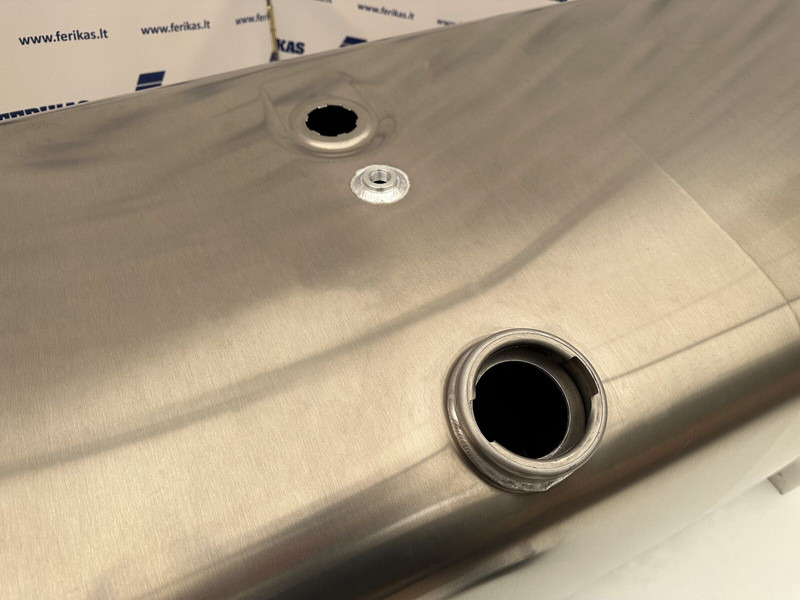 MAN 710 liters fuel tank - Bình nhiên liệu cho Xe tải: hình 4 MAN 710 liters fuel tank - Bình nhiên liệu cho Xe tải: hình 4