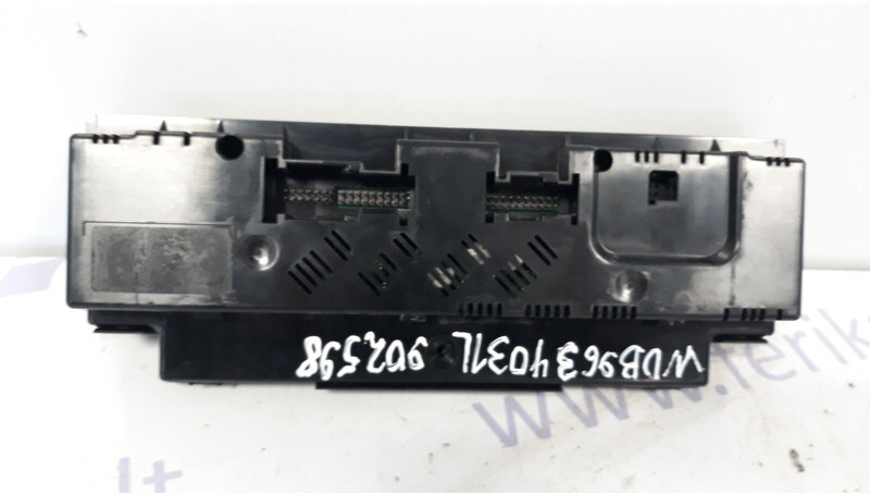 Mercedes-Benz Actros - Bảng điều khiển cho Xe tải: hình 3 Mercedes-Benz Actros - Bảng điều khiển cho Xe tải: hình 3