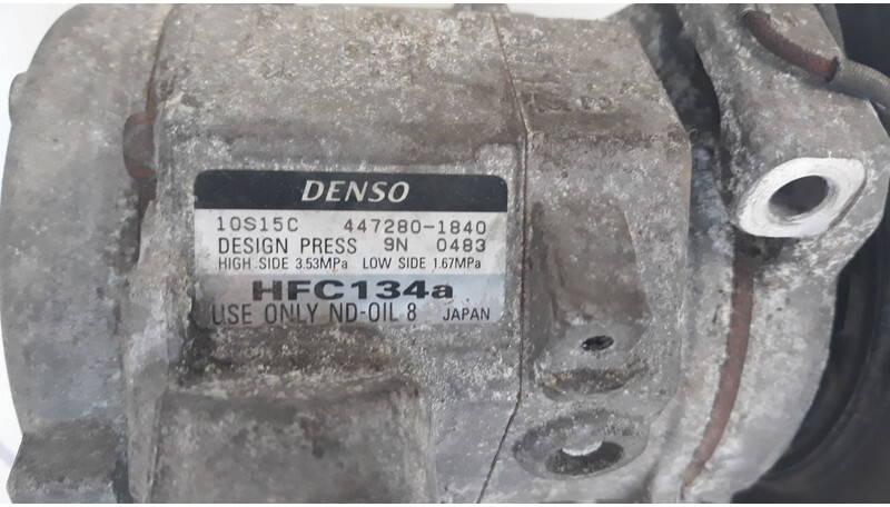 Mercedes-Benz Actros MP4 - Lốc điều hòa cho Xe tải: hình 3 Mercedes-Benz Actros MP4 - Lốc điều hòa cho Xe tải: hình 3