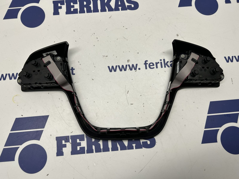 Mercedes-Benz steering wheel buttons - Cản xe cho Xe tải: hình 2 Mercedes-Benz steering wheel buttons - Cản xe cho Xe tải: hình 2