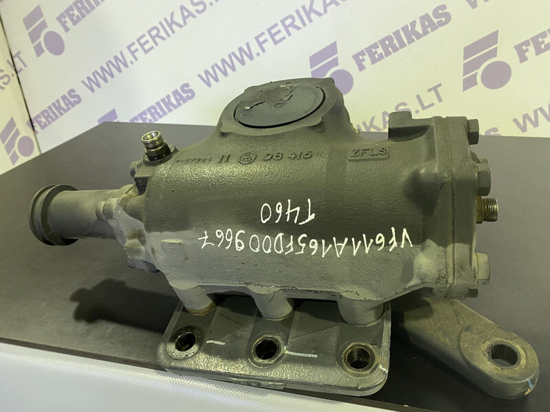 Renault T steering gear - Cột lái cho Xe tải: hình 1 Renault T steering gear - Cột lái cho Xe tải: hình 1