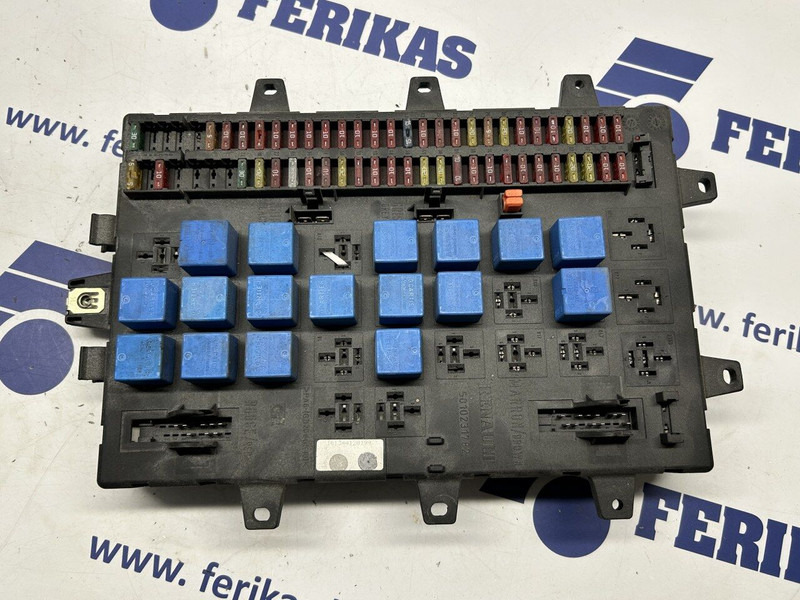Renault fuse box - Linh kiện điện cho Xe tải: hình 1 Renault fuse box - Linh kiện điện cho Xe tải: hình 1