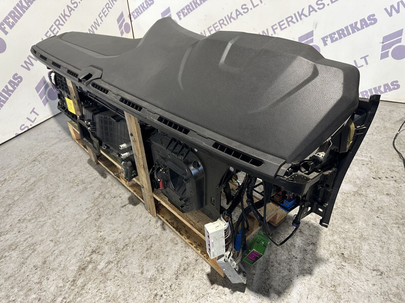 Scania - Cấp nhiệt/ Thông gió cho Xe tải: hình 1 Scania - Cấp nhiệt/ Thông gió cho Xe tải: hình 1