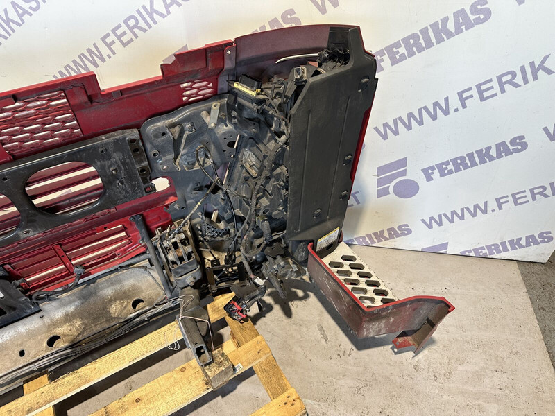 Volvo FH4 - Cản xe cho Xe tải: hình 5 Volvo FH4 - Cản xe cho Xe tải: hình 5