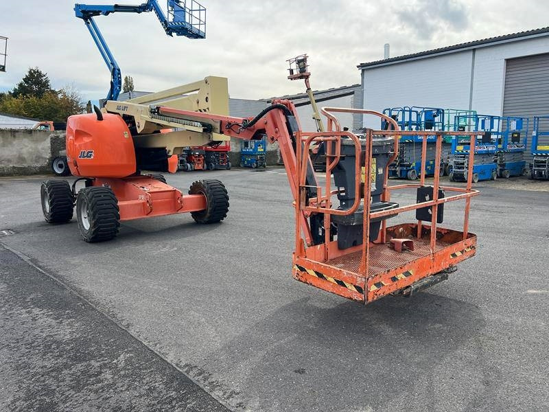 JLG 510AJ diesel 4x4 18m (1822) - Xe nâng người nhiều khớp nối: hình 5 JLG 510AJ diesel 4x4 18m (1822) - Xe nâng người nhiều khớp nối: hình 5