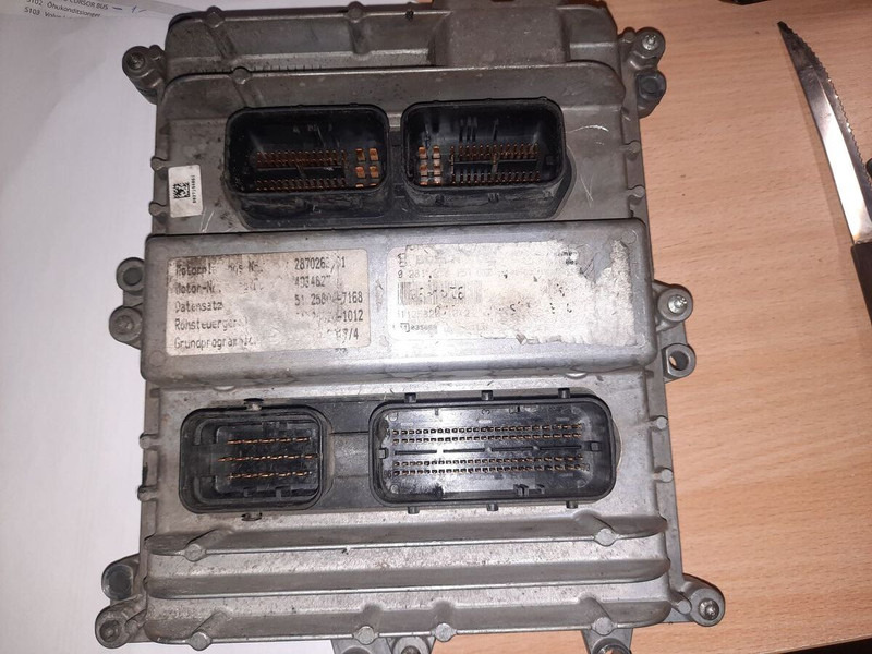 MAN BOSCH 0281001521. 0261200173 \ 020600009 - ECU: hình 2 MAN BOSCH 0281001521. 0261200173 \ 020600009 - ECU: hình 2