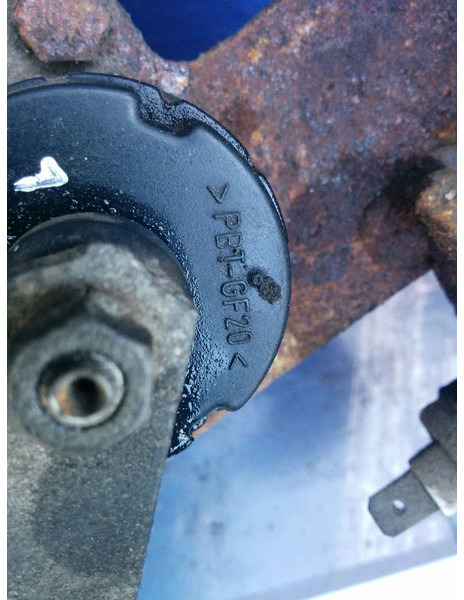 MAN PBT-GF2C - Bàn đạp: hình 4 MAN PBT-GF2C - Bàn đạp: hình 4