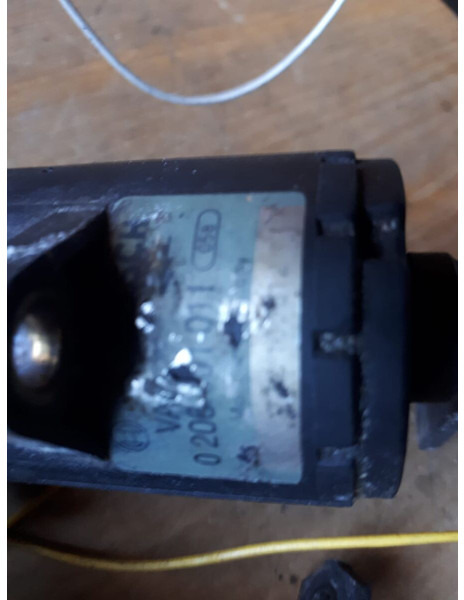 MAN PBT-GF2C - Bàn đạp: hình 2 MAN PBT-GF2C - Bàn đạp: hình 2