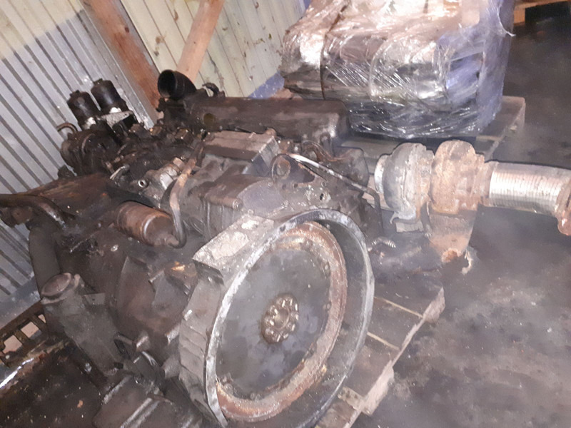 Mercedes-Benz OM 457hla - Động cơ: hình 4 Mercedes-Benz OM 457hla - Động cơ: hình 4