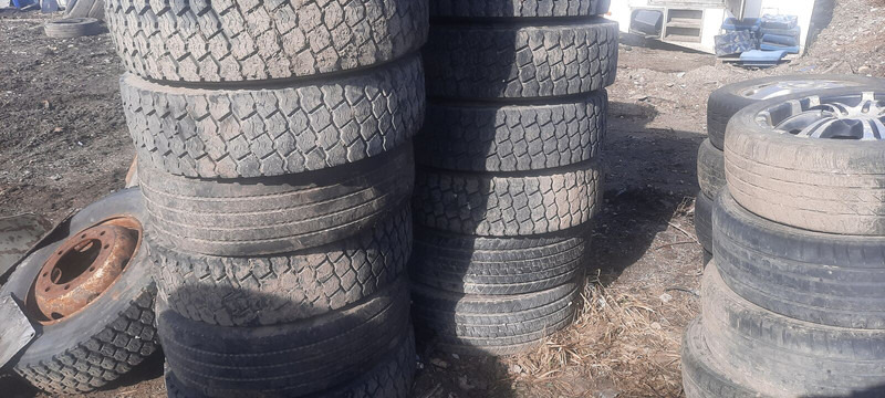 Michelin 295*80R22.5 255*70 \ 275*70* 265\70R19.5 - Lốp cho Xe tải: hình 5 Michelin 295*80R22.5 255*70 \ 275*70* 265\70R19.5 - Lốp cho Xe tải: hình 5