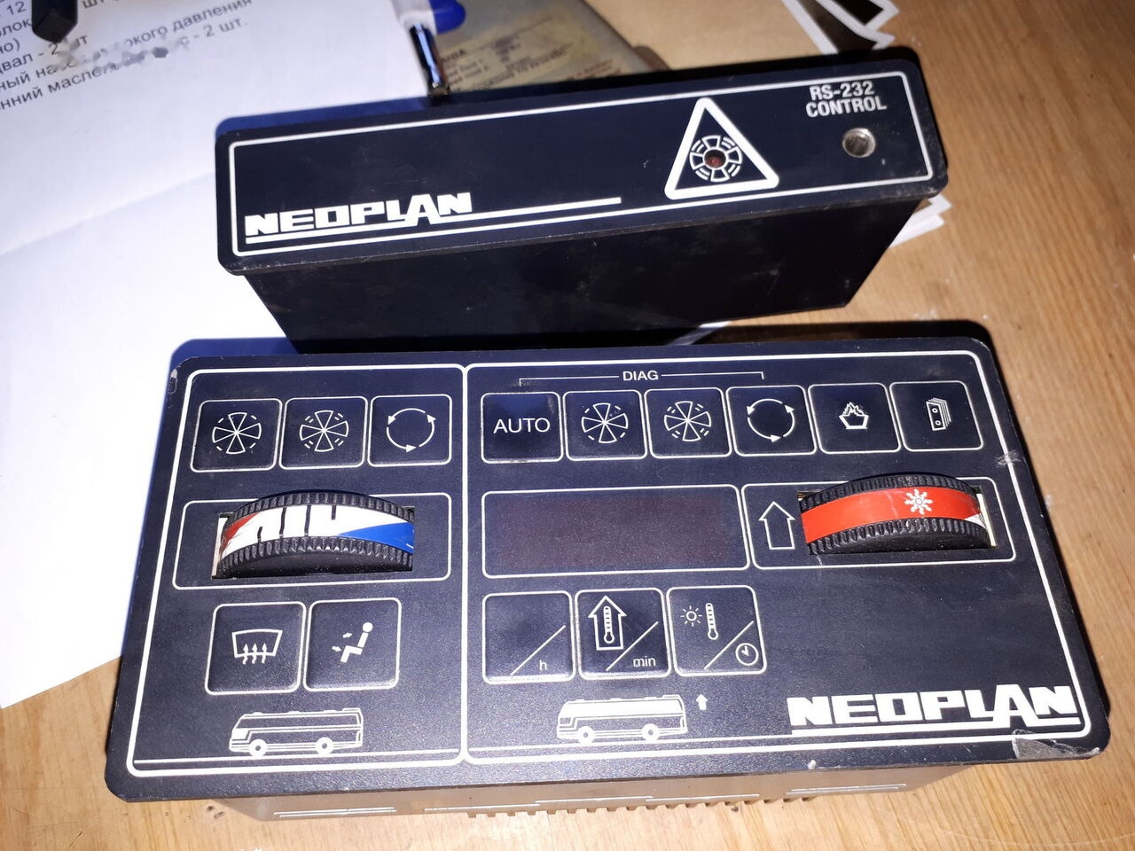 Neoplan Klimat kontrol RS232 BADER/ Clima Aire Neoplan Volvo - Linh kiện điện cho Xe bus: hình 3 Neoplan Klimat kontrol RS232 BADER/ Clima Aire Neoplan Volvo - Linh kiện điện cho Xe bus: hình 3