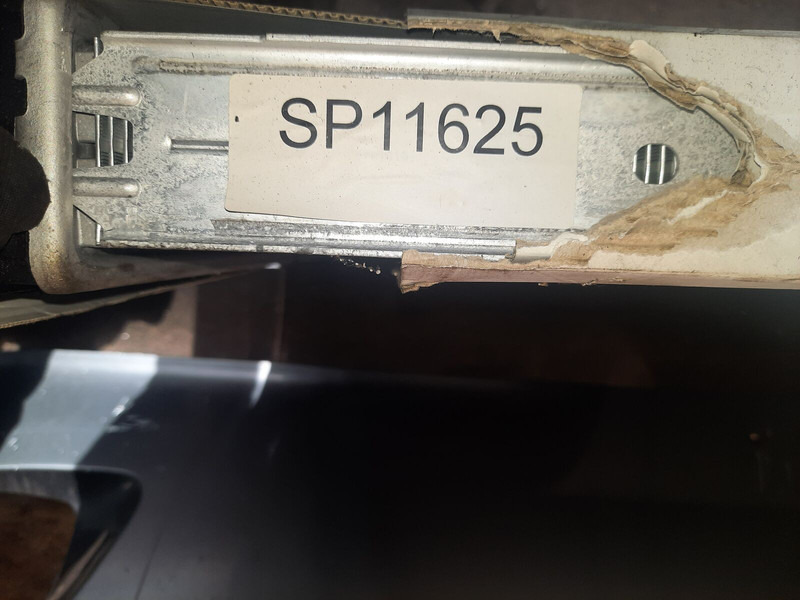 Scania man - Bộ tản nhiệt: hình 4 Scania man - Bộ tản nhiệt: hình 4