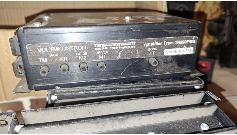 Spheros Converter 24V/12V 4A Scania - Linh kiện điện: hình 5 Spheros Converter 24V/12V 4A Scania - Linh kiện điện: hình 5