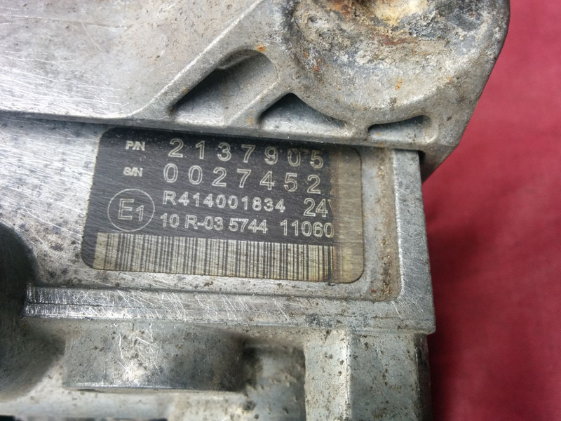 Volvo 21707055.\\ 2137905 - Động cơ và các bộ phận: hình 4 Volvo 21707055.\\ 2137905 - Động cơ và các bộ phận: hình 4
