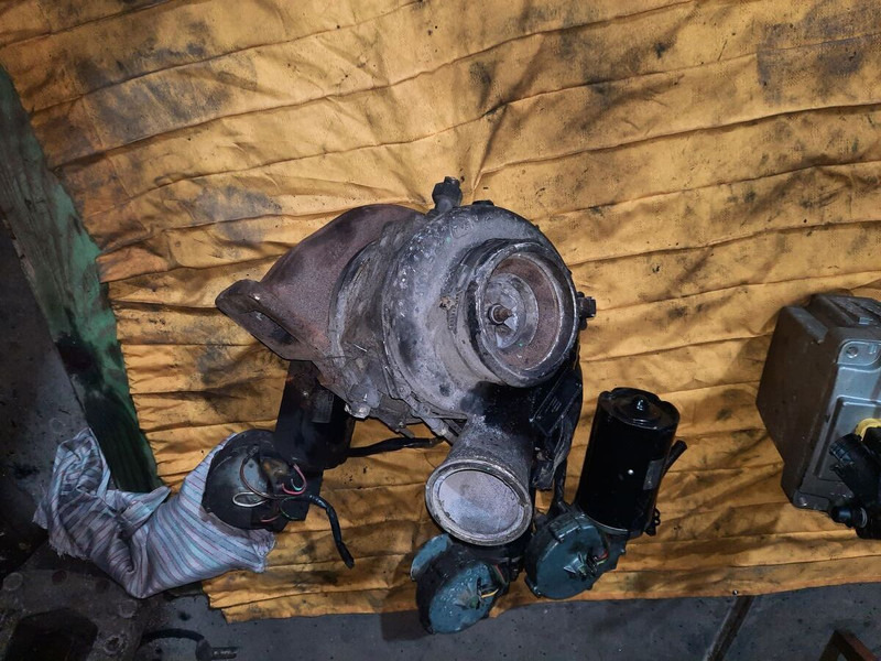 Volvo D12C D12A . Scania=918 - Bộ tăng áp: hình 1 Volvo D12C D12A . Scania=918 - Bộ tăng áp: hình 1