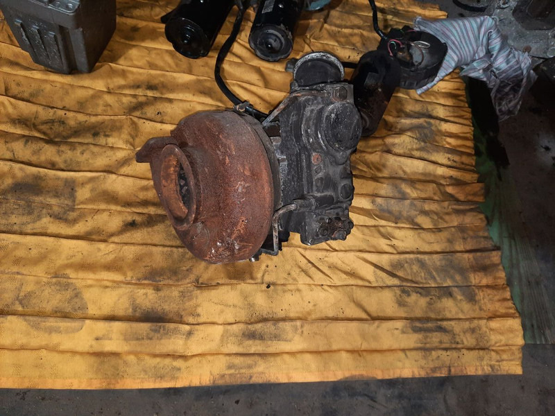 Volvo D12C D12A . Scania=918 - Bộ tăng áp: hình 3 Volvo D12C D12A . Scania=918 - Bộ tăng áp: hình 3