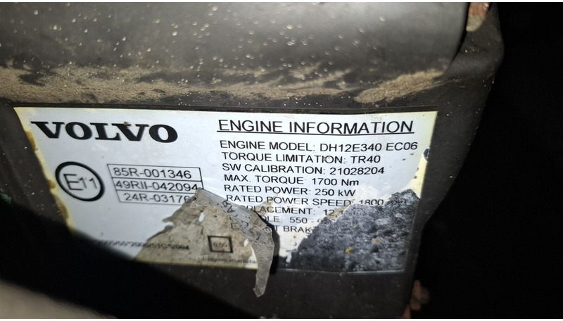 Volvo D12E340EC06 - Động cơ: hình 5 Volvo D12E340EC06 - Động cơ: hình 5