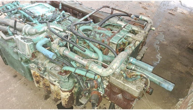 Volvo DH12D 420EC01. DH12E340EC06 . - Động cơ: hình 1 Volvo DH12D 420EC01. DH12E340EC06 . - Động cơ: hình 1