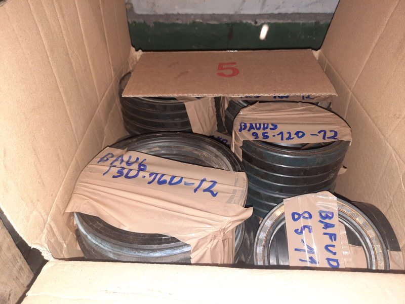 Volvo - Ổ bánh lái: hình 1 Volvo - Ổ bánh lái: hình 1