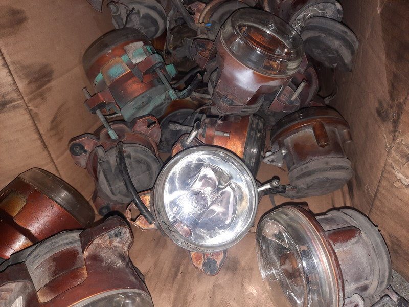 Đèn trước Volvo Скания омни линк: hình 9