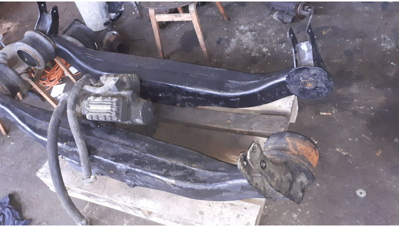 Volvo кронштейн заднего моста мерседес - Hệ thống treo thép: hình 1 Volvo кронштейн заднего моста мерседес - Hệ thống treo thép: hình 1