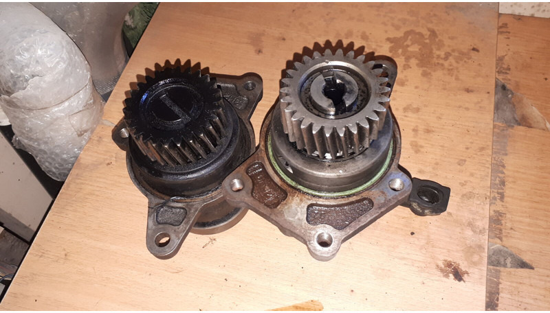 Volvo привода шкивов ремней и топливного насоса - Trục khuỷu: hình 4 Volvo привода шкивов ремней и топливного насоса - Trục khuỷu: hình 4