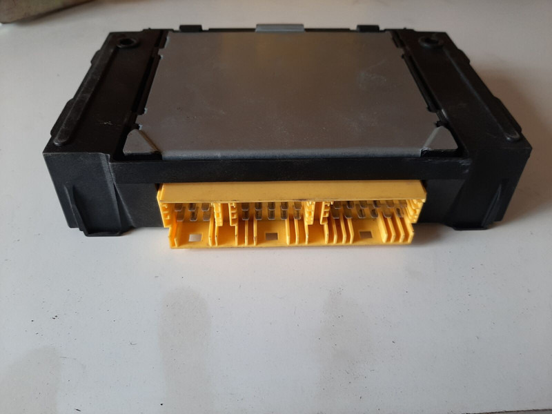 Wabco - ECU: hình 2 Wabco - ECU: hình 2