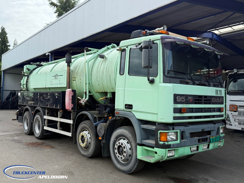 DAF XF 95.360 20400 Liter, 8x4 Steel springs - Xe tải chân không: hình 1 DAF XF 95.360 20400 Liter, 8x4 Steel springs - Xe tải chân không: hình 1
