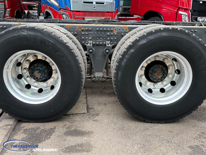 Volvo FH 750 6x4, Steel - Air, Globetrotter XL - Xe tải khung gầm: hình 5 Volvo FH 750 6x4, Steel - Air, Globetrotter XL - Xe tải khung gầm: hình 5
