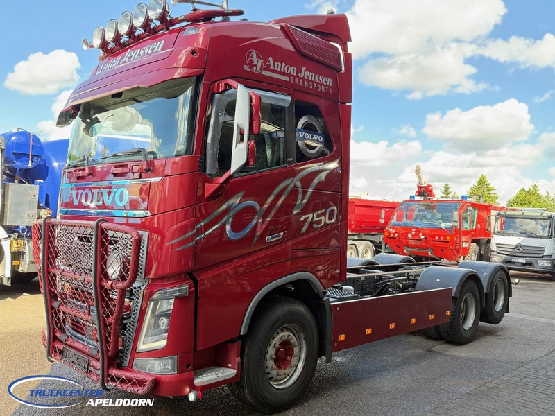 Volvo FH 750 6x4 Tandemlift, Retarder, PTO - Xe tải khung gầm: hình 3 Volvo FH 750 6x4 Tandemlift, Retarder, PTO - Xe tải khung gầm: hình 3