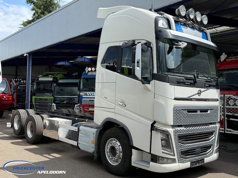 Volvo FH 750 Globetrotter XL, Retarder, 460 WB, Reduction axle, Pto - Xe tải khung gầm: hình 1 Volvo FH 750 Globetrotter XL, Retarder, 460 WB, Reduction axle, Pto - Xe tải khung gầm: hình 1