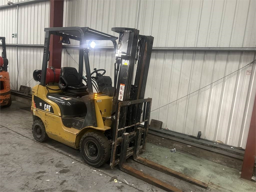 CAT GP18NT - Xe nâng gas: hình 4 CAT GP18NT - Xe nâng gas: hình 4