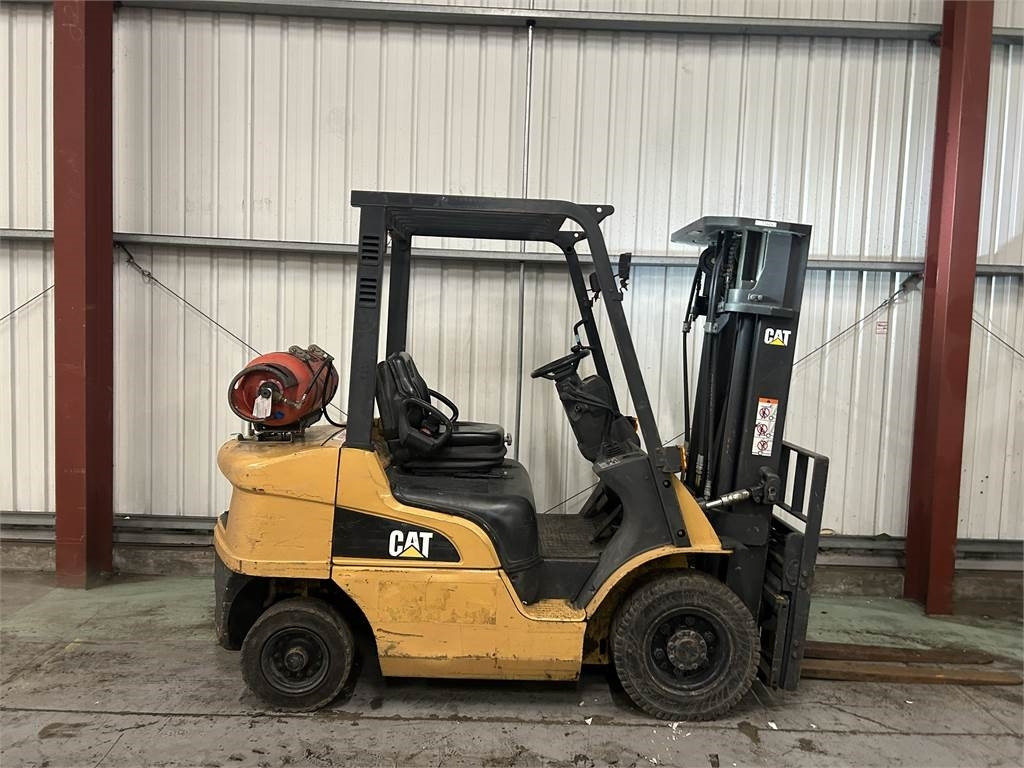 CAT GP25NT - Xe nâng gas: hình 5 CAT GP25NT - Xe nâng gas: hình 5