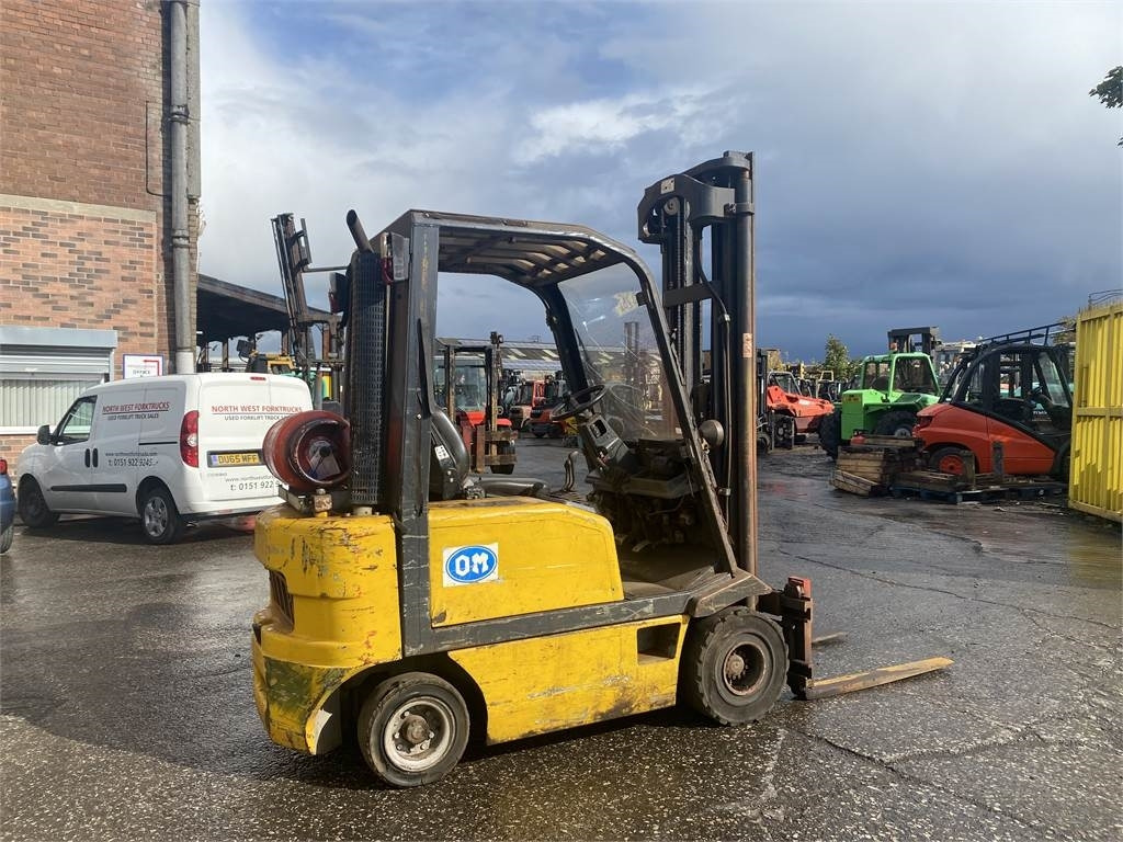 Fiat G20 - Xe nâng gas: hình 3 Fiat G20 - Xe nâng gas: hình 3