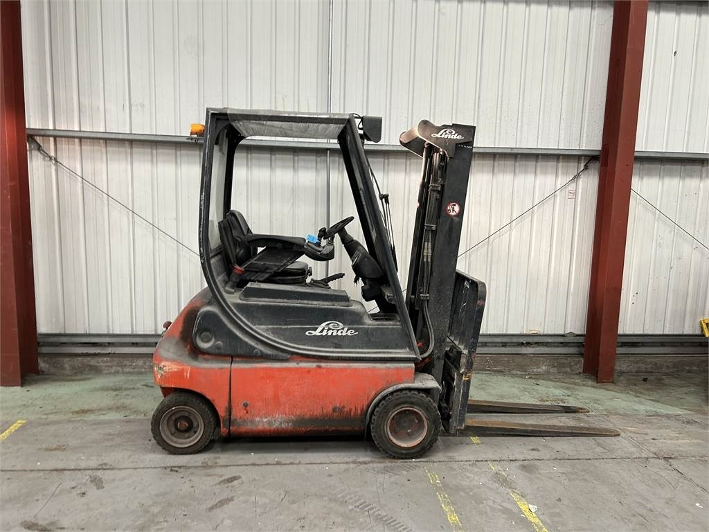 Linde E18P-02 - Xe nâng điện: hình 5 Linde E18P-02 - Xe nâng điện: hình 5