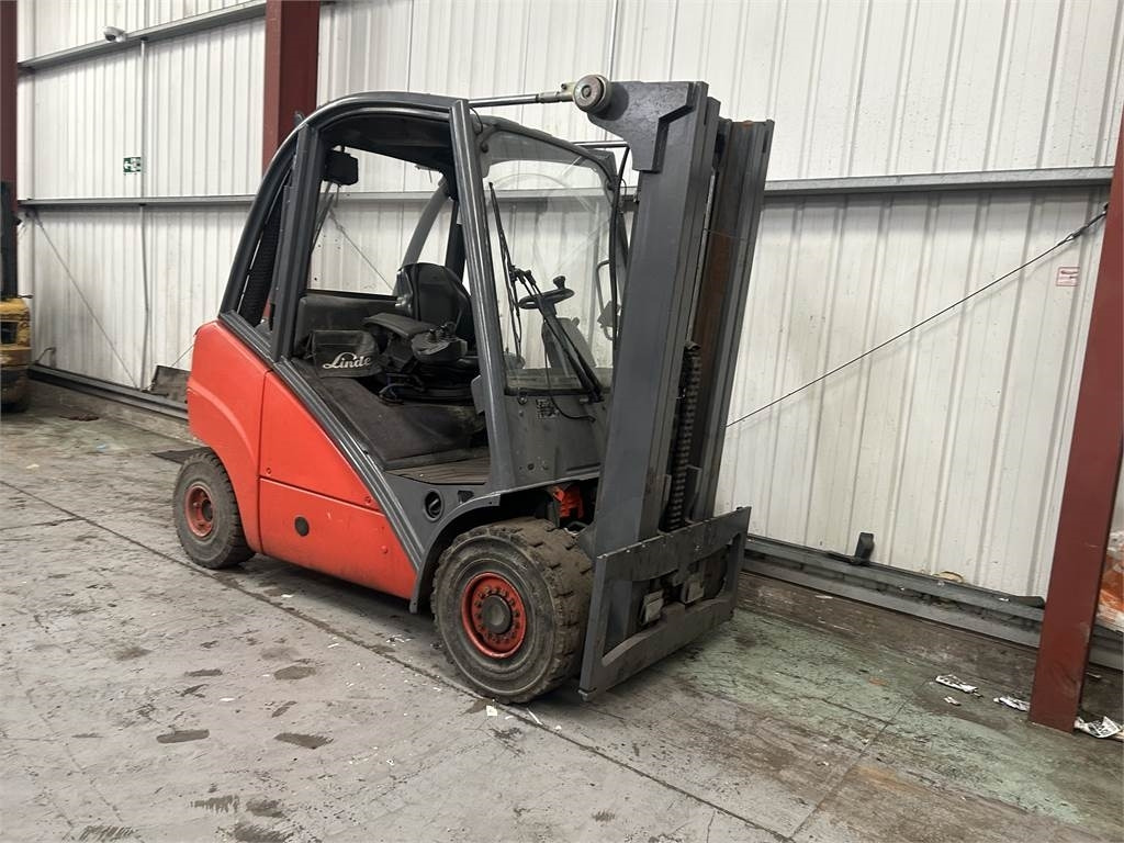 Linde H30D - Xe nâng diesel: hình 4 Linde H30D - Xe nâng diesel: hình 4