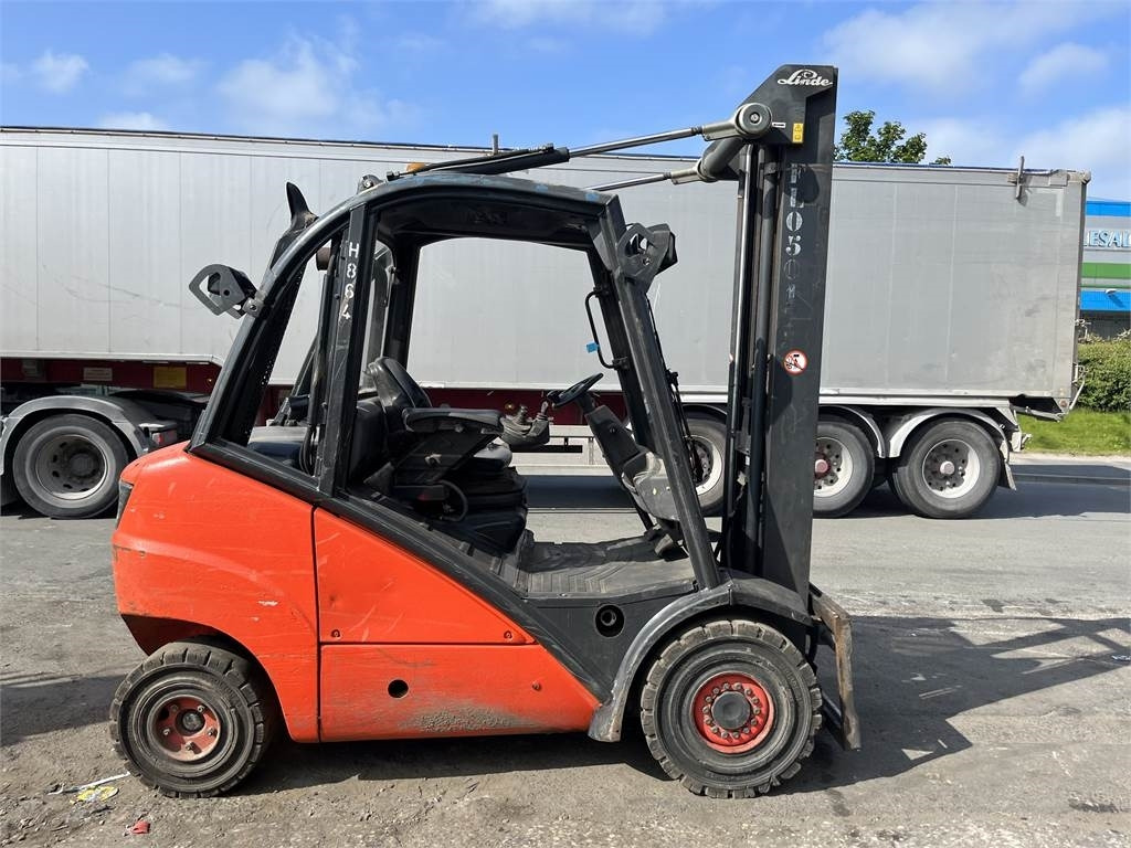 Linde H30D - Xe nâng diesel: hình 4 Linde H30D - Xe nâng diesel: hình 4