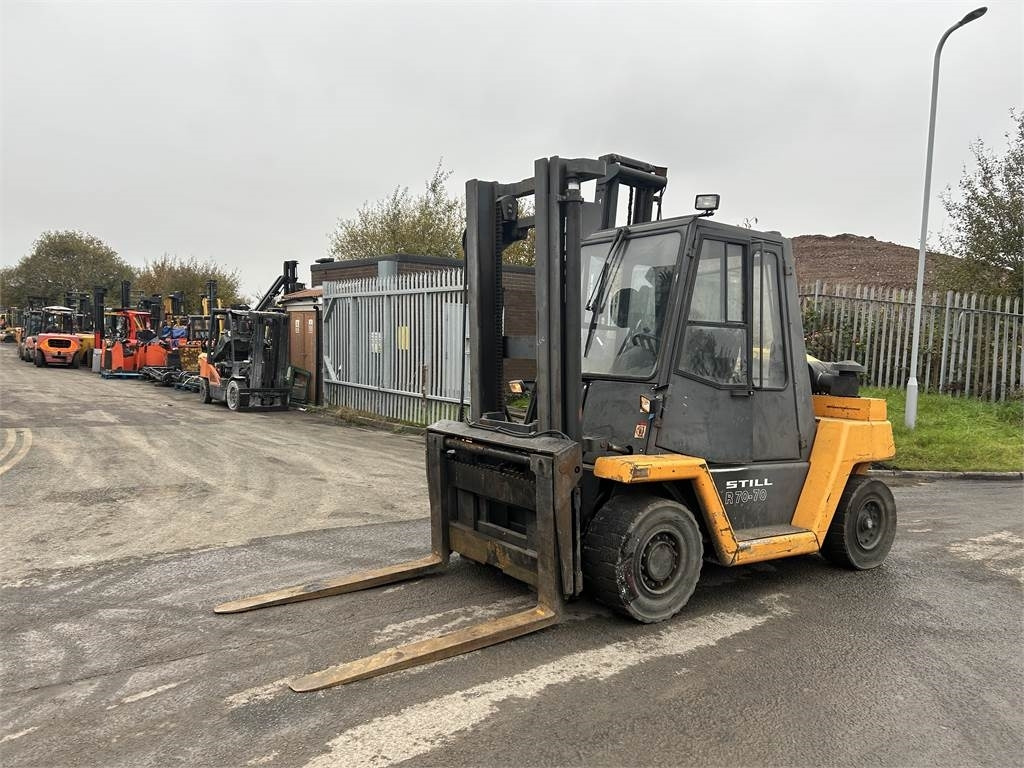 Still RX70-70 - Xe nâng diesel: hình 2 Still RX70-70 - Xe nâng diesel: hình 2